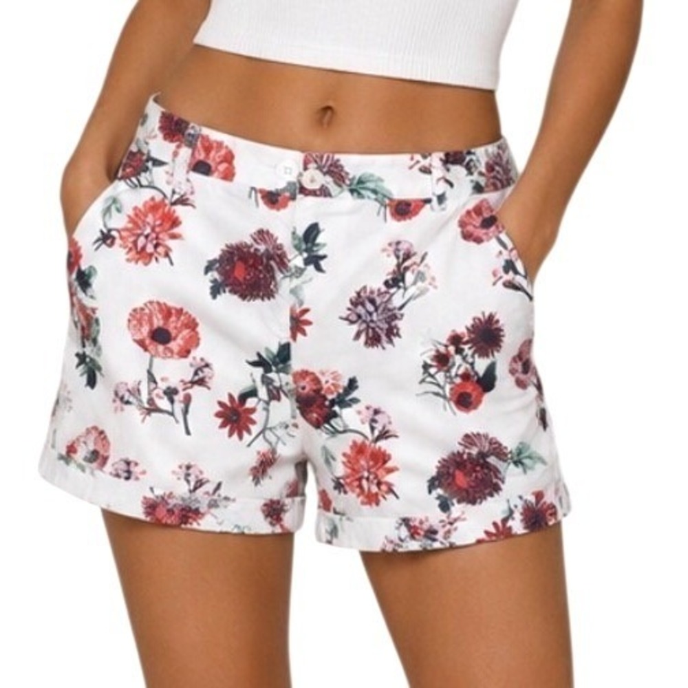 Juniper + Lime‎ Women White Red Floral Cuffed Chino Stretch Shorts Size 4